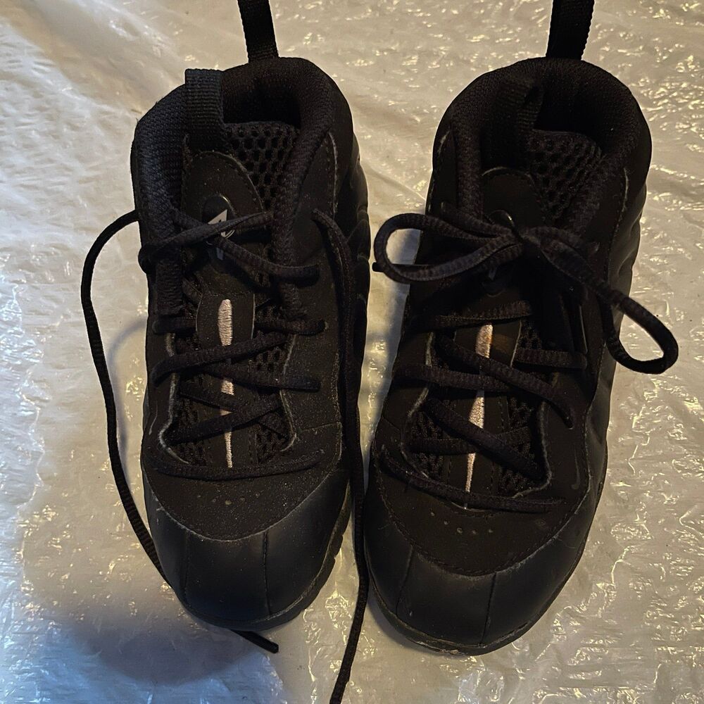 Nike foamposites anthracite toddler shoes size 10c
